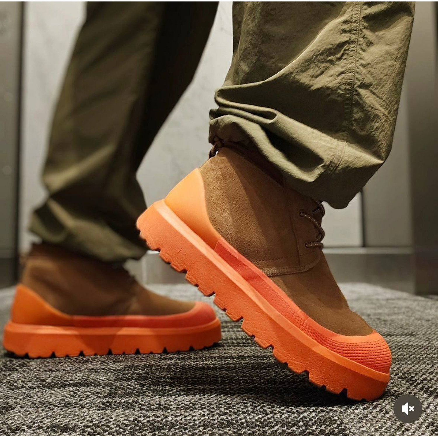 UGG Mens Neumel Weather Hybrid Chestnut / Orange 