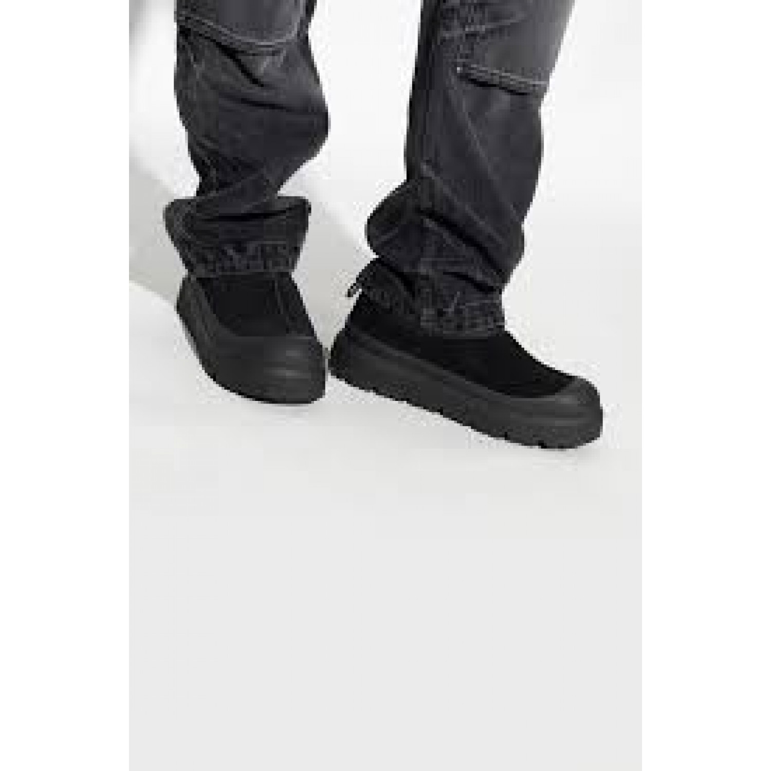 UGG Mini Weather Hybrid Black