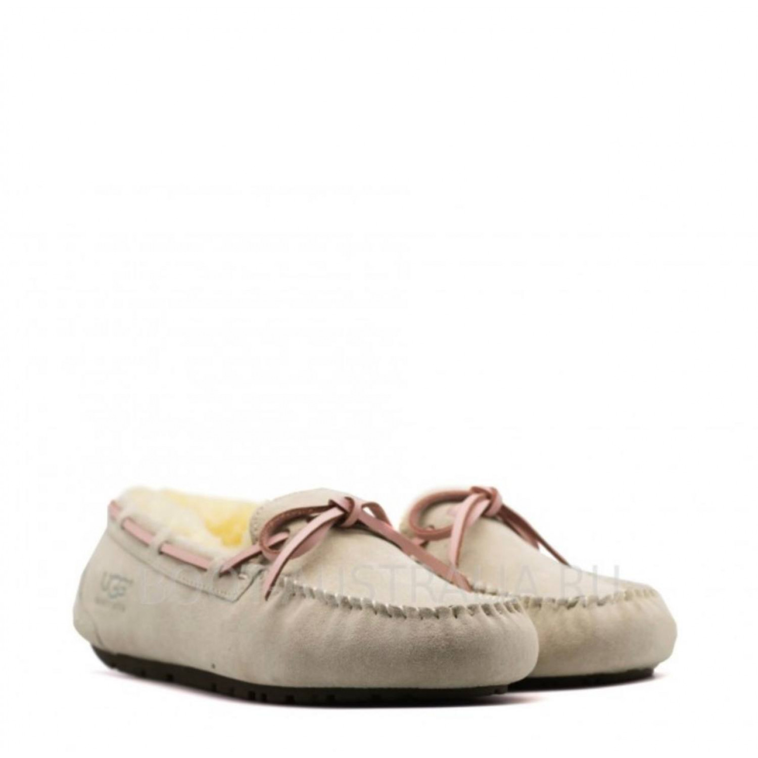 UGG Dakota Sand