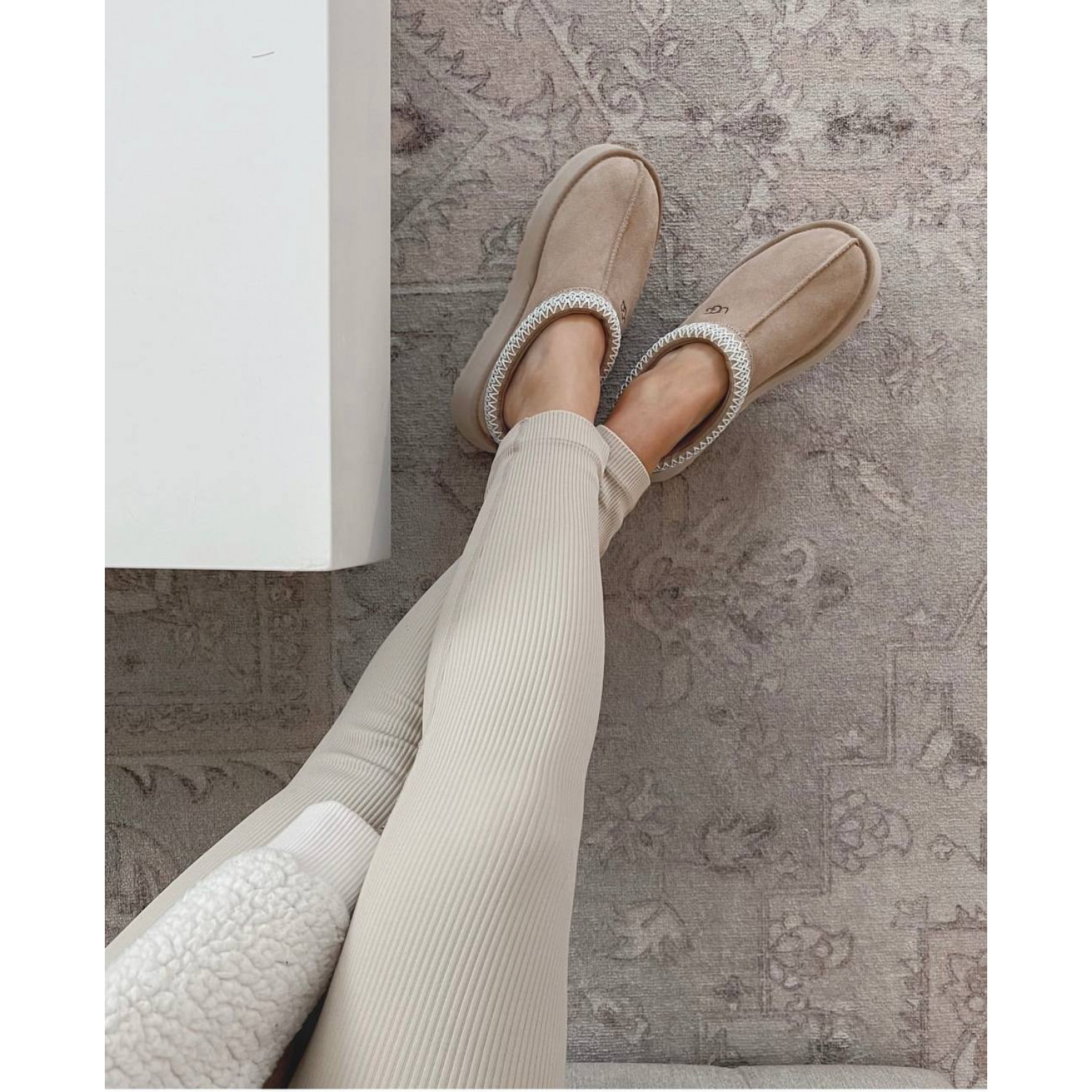 UGG Tasman Slipper - Sand